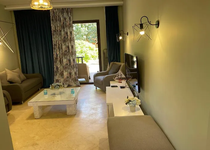 El Gouna South Marina Townhouse 3 Bedrooms Apartment *