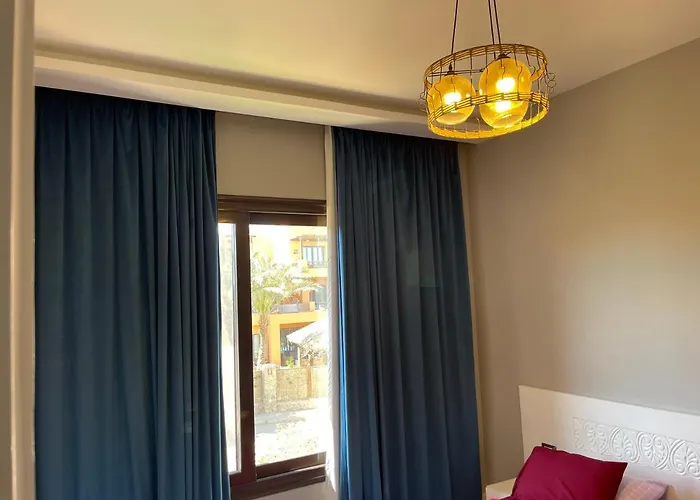 El Gouna South Marina Townhouse 3 Bedrooms *